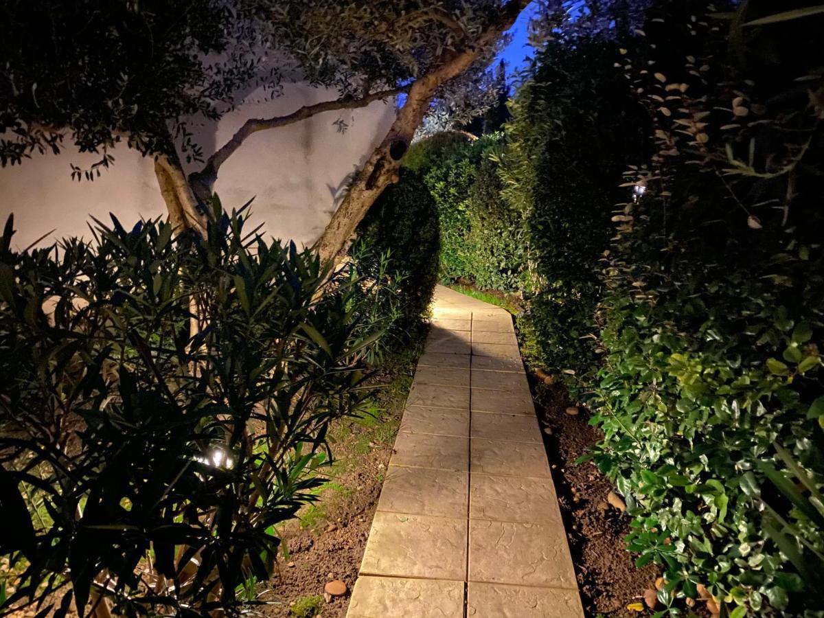 Mas Beau Soleil & Spa Cottages De Charme Avec Jacuzzi&Jardin Prives Saint-Remy-de-Provence Exterior photo