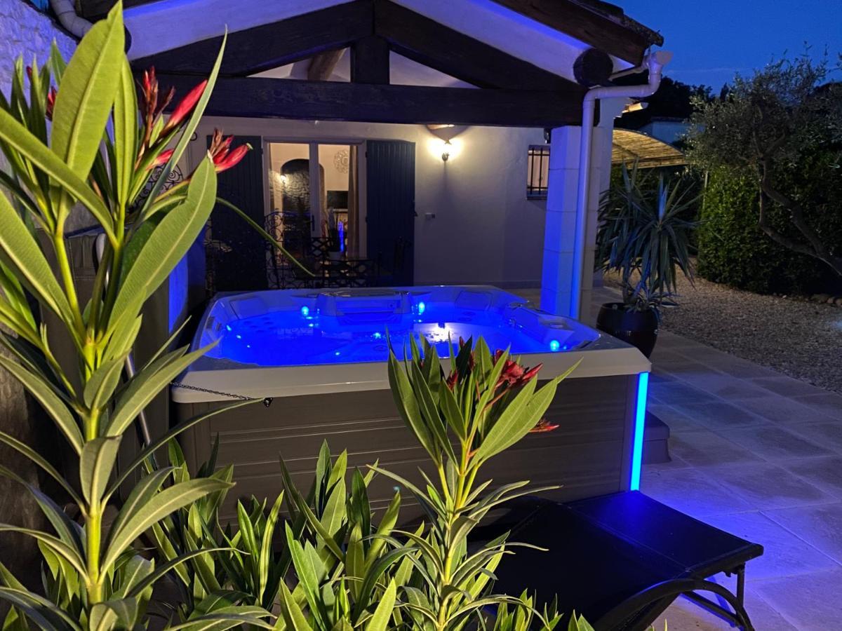 Mas Beau Soleil & Spa Cottages De Charme Avec Jacuzzi&Jardin Prives Saint-Remy-de-Provence Exterior photo
