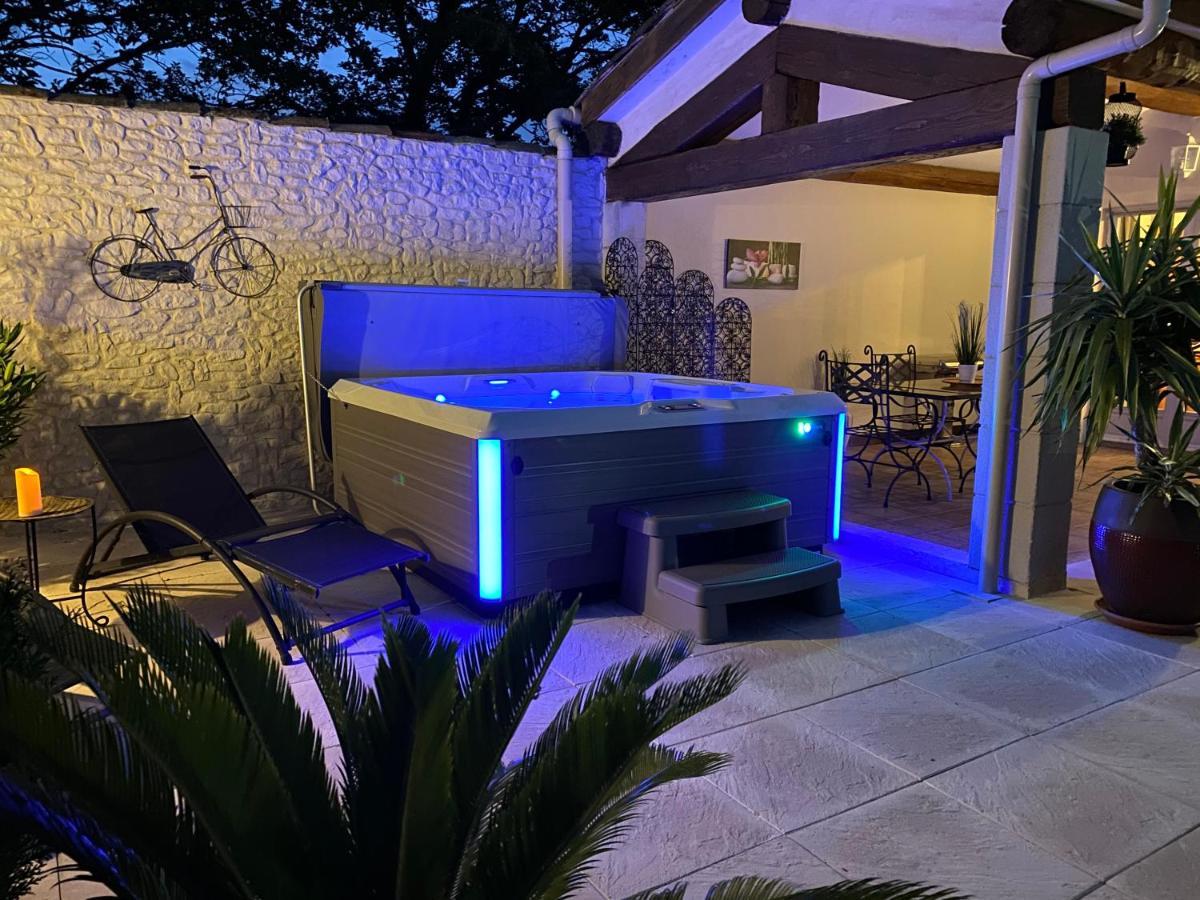 Mas Beau Soleil & Spa Cottages De Charme Avec Jacuzzi&Jardin Prives Saint-Remy-de-Provence Exterior photo