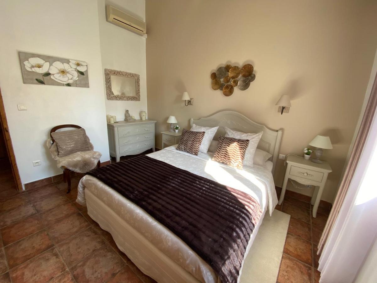 Mas Beau Soleil & Spa Cottages De Charme Avec Jacuzzi&Jardin Prives Saint-Remy-de-Provence Exterior photo